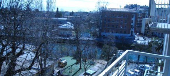 6 rooms Apartment in Treviso, Italy No. 269762 3