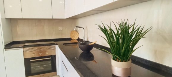 3 bedrooms Apartment in Lisbon, Portugal No. 86596 5