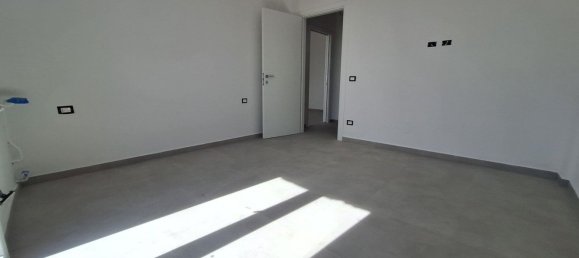 3 bedrooms Apartment in Forlì, Italy No. 334475 7