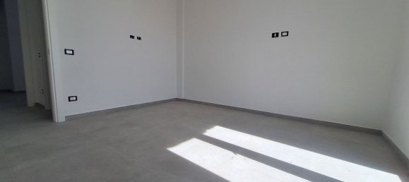 3 bedrooms Apartment in Forlì, Italy No. 334475 8