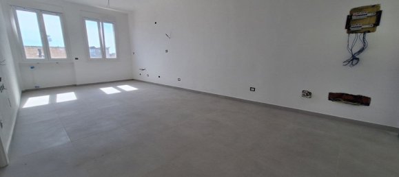 3 bedrooms Apartment in Forlì, Italy No. 334475 2