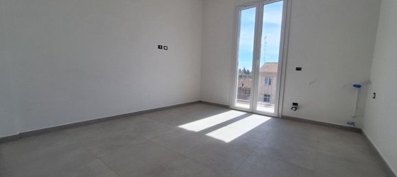 3 bedrooms Apartment in Forlì, Italy No. 334475 5