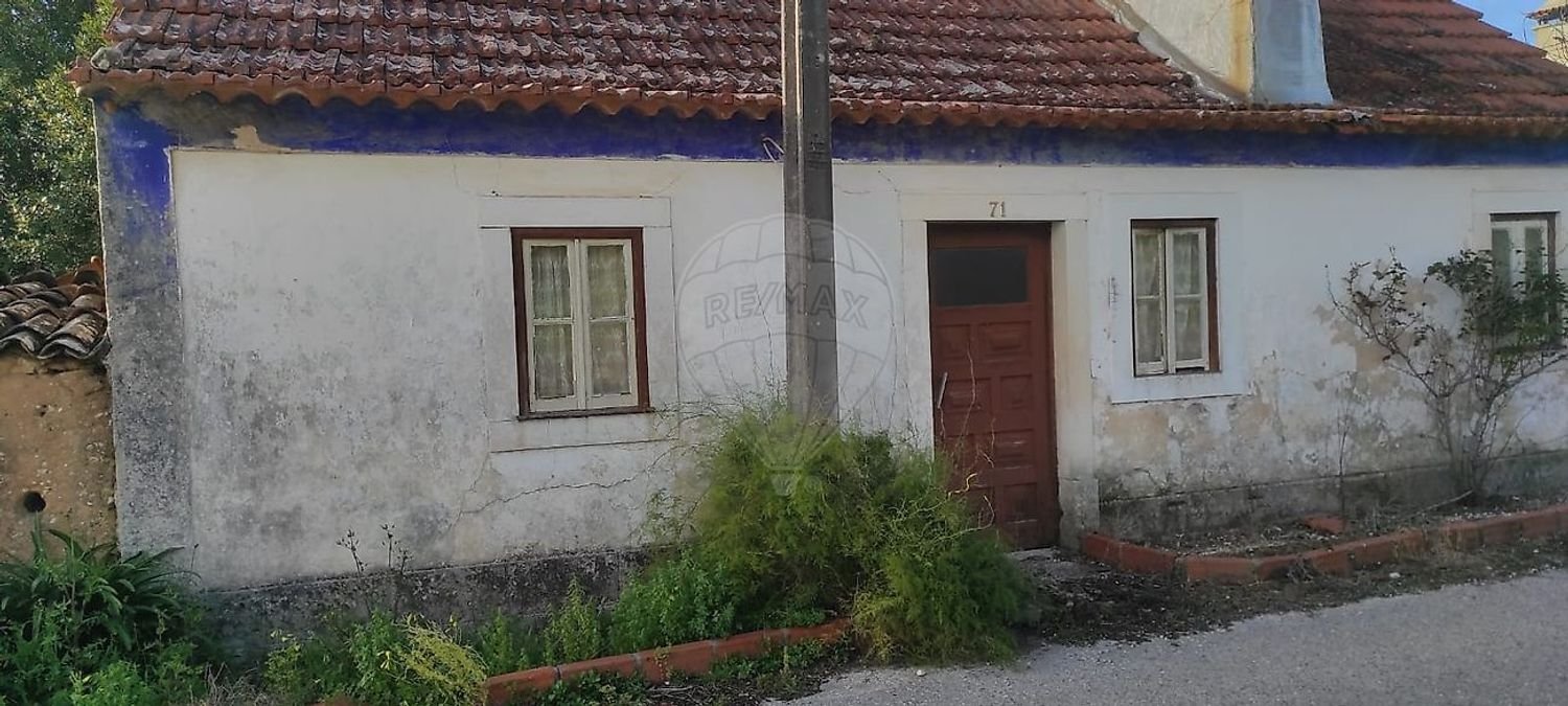 2 bedrooms House in Leiria, Portugal No. 173163