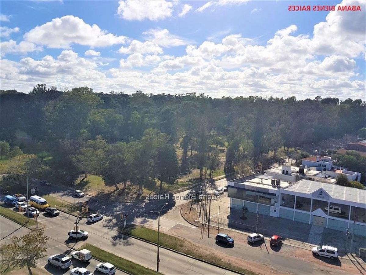 3 bedrooms Apartment in Montevideo, Uruguay No. 3873