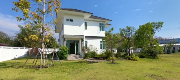 4 bedrooms House in San Sai, Thailand No. 5197 7
