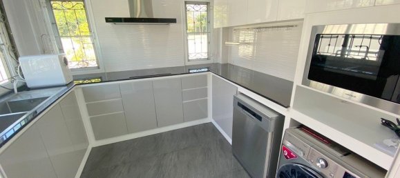 4 bedrooms House in San Sai, Thailand No. 5197 21