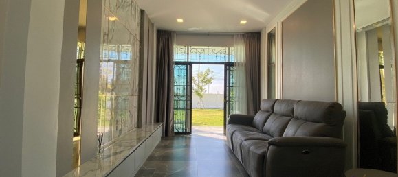 4 bedrooms House in San Sai, Thailand No. 5197 17