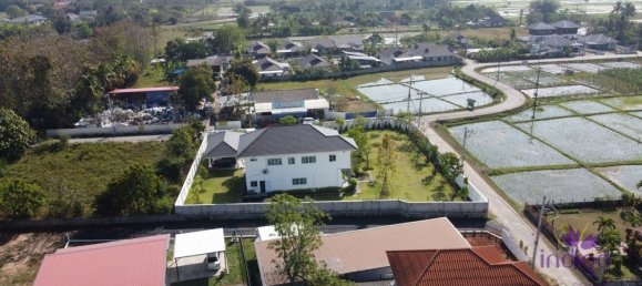 4 bedrooms House in San Sai, Thailand No. 5197 2