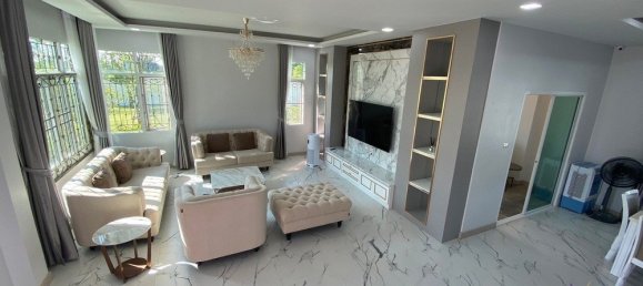 4 bedrooms House in San Sai, Thailand No. 5197 8