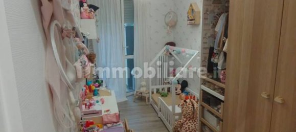Apartamento de 2 dormitorios en Corsico, Italy No. 362110 13