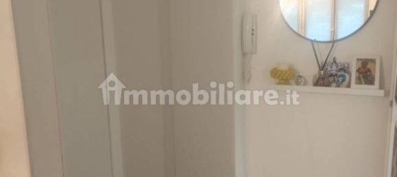 Apartamento de 2 dormitorios en Corsico, Italy No. 362110 4