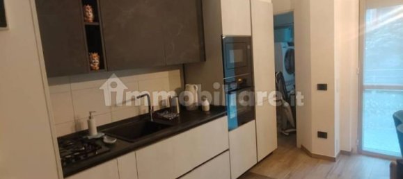 Apartamento de 2 dormitorios en Corsico, Italy No. 362110 6