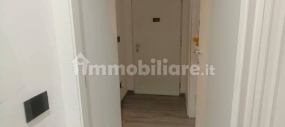 Apartamento de 2 dormitorios en Corsico, Italy No. 362110 8