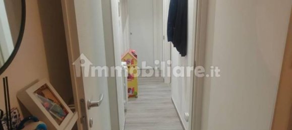 Apartamento de 2 dormitorios en Corsico, Italy No. 362110 9