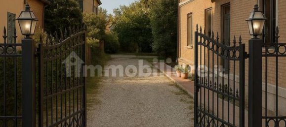 1 bedroom Apartment in Ferrara, Italy No. 332446 2