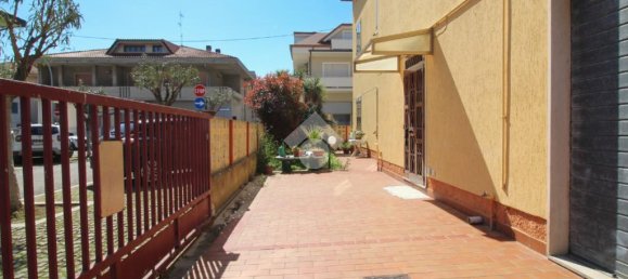 8 غرف نوم منزل في Martinsicuro, Italy رقم 273345 42