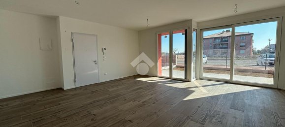 3 rooms Apartment in San Biagio di Callalta, Italy No. 171393 7