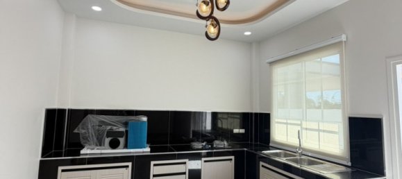 3 Schlafzimmer Haus in Hua Hin, Thailand, Nr. 73848 12