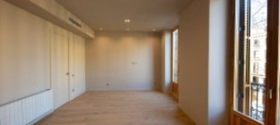 4 غرف نوم شقة في Ciutat Vella, Spain رقم 25642 6