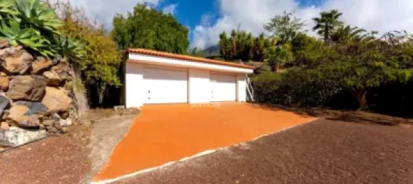 3 bedrooms House in Candelaria, Spain No. 186837 2