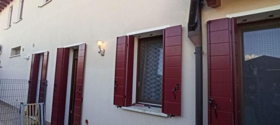 5 rooms Villa in Frassinelle Polesine, Italy No. 153473 10