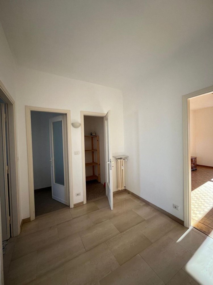 Apartamento de 3 habitaciónes en Turin, Italy No. 276016