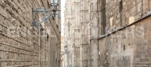 2 bedrooms Apartment in Ciutat Vella, Spain No. 112741 6