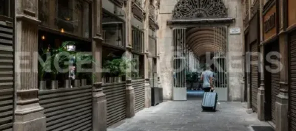 2 bedrooms Apartment in Ciutat Vella, Spain No. 112741 7