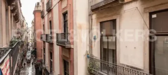 2 bedrooms Apartment in Ciutat Vella, Spain No. 112741 3