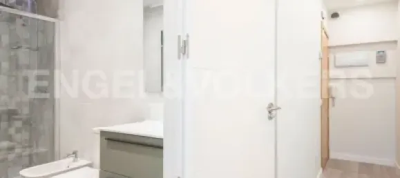 2 bedrooms Apartment in Ciutat Vella, Spain No. 112741 19