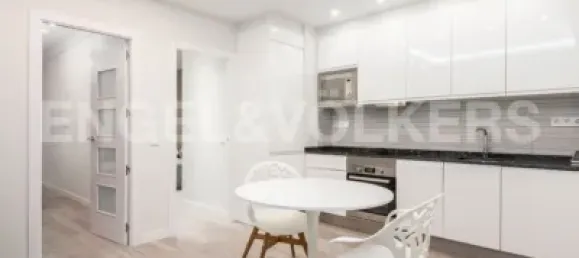 2 bedrooms Apartment in Ciutat Vella, Spain No. 112741 14