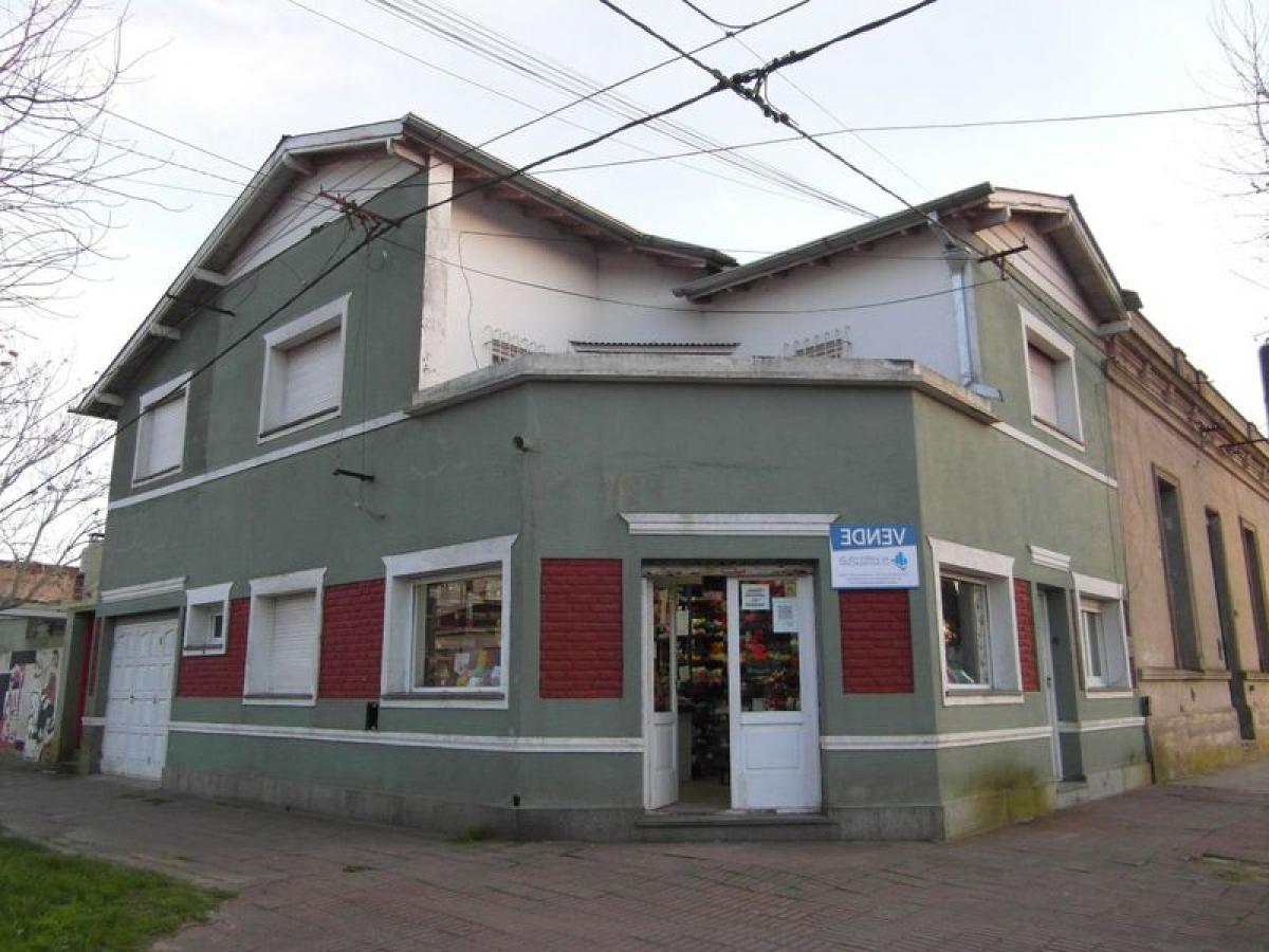 5 bedrooms House in Buenos Aires, Argentina No. 91742