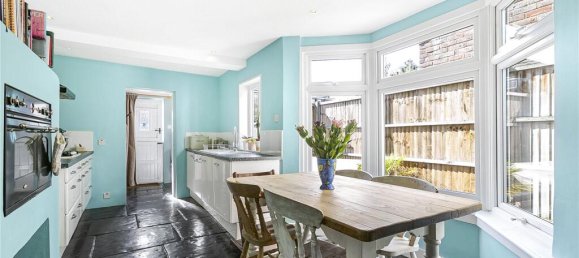 4 bedrooms House in Barnet, United Kingdom No. 6484 3