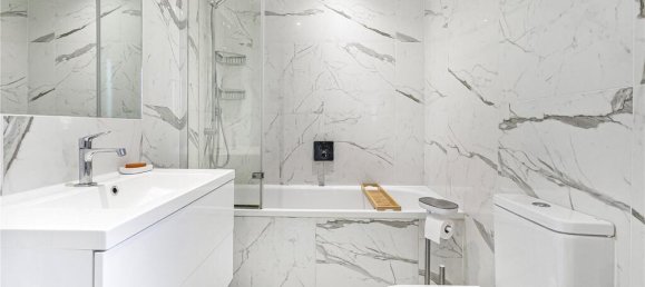 4 bedrooms House in Barnet, United Kingdom No. 6484 5