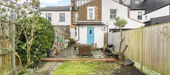 4 bedrooms House in Barnet, United Kingdom No. 6484 16