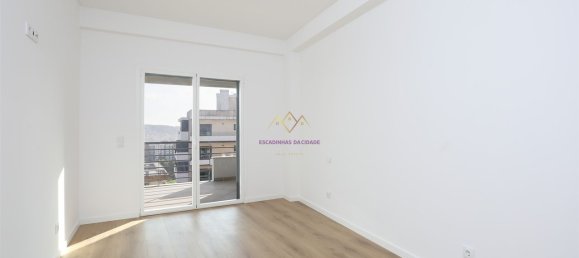 Duplex T4 em Odivelas, Portugal N.º 84541 17