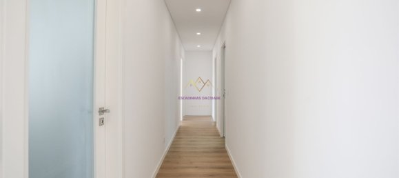 Duplex T4 em Odivelas, Portugal N.º 84541 11