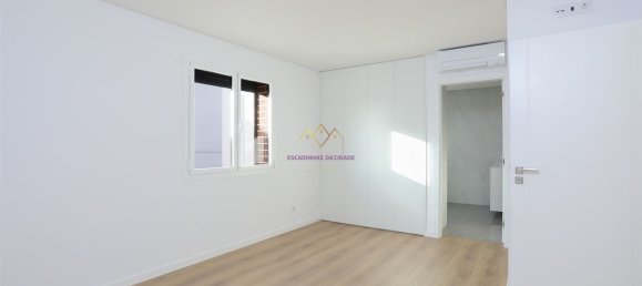 Duplex T4 em Odivelas, Portugal N.º 84541 26