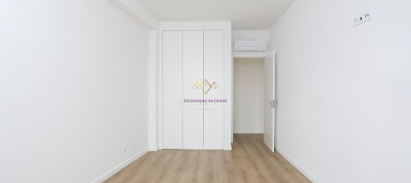 Duplex T4 em Odivelas, Portugal N.º 84541 13