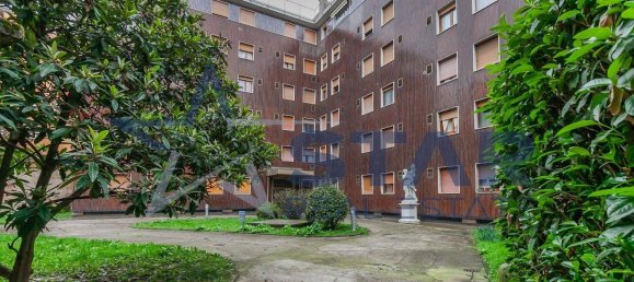 1 bedroom Apartment in Milan, Italy No. 340639 7