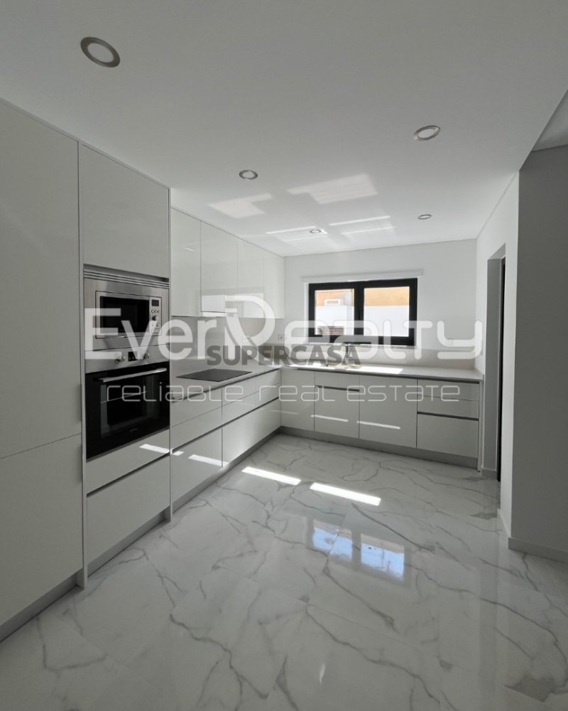 2 bedrooms House in Seixo, Portugal No. 207934