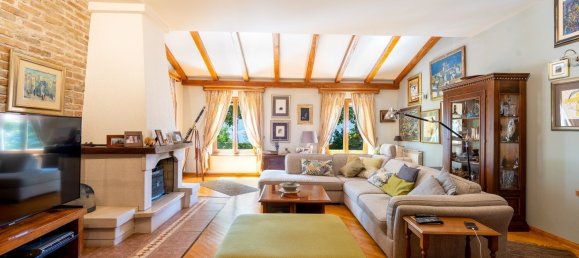 Коммерческая недвижимость с 4 спальнями в Маркед Три, США № 253 16