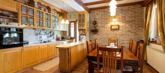 Коммерческая недвижимость с 4 спальнями в Маркед Три, США № 253 14