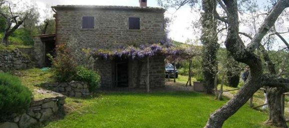 Studio in Cortona, Italy No. 1466 6