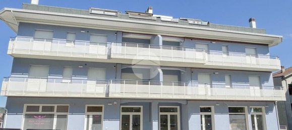 3 Schlafzimmer Wohnung in Teramo, Italy, Nr. 273348 9