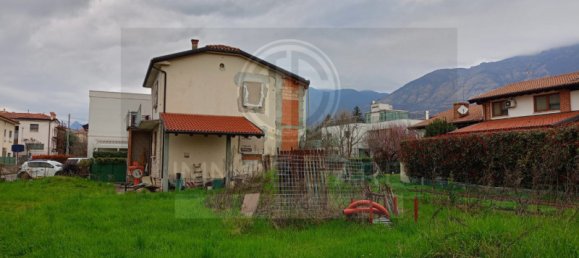 2 rooms House in Piovene Rocchette, Italy No. 178067 3