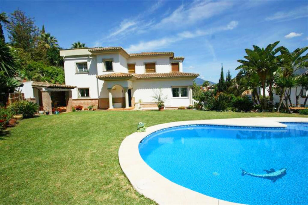 4 Schlafzimmer Villa in Marbella, Spain, Nr. 65427