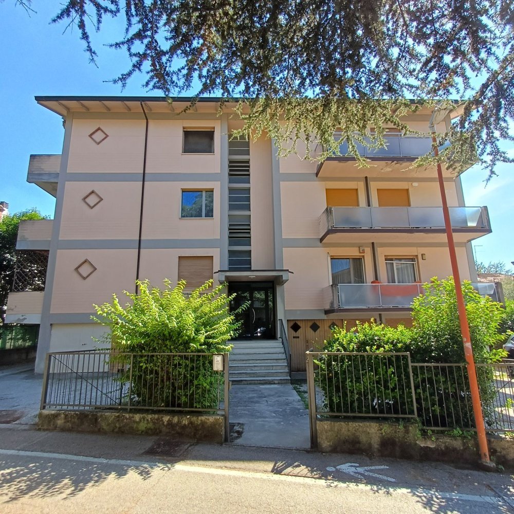 Квартира с 5 спальнями в Чезена, Италия № 347876