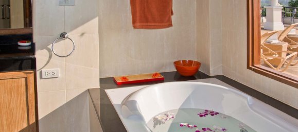 6 bedrooms Villa in Bang Tao, Thailand No. 6072 5