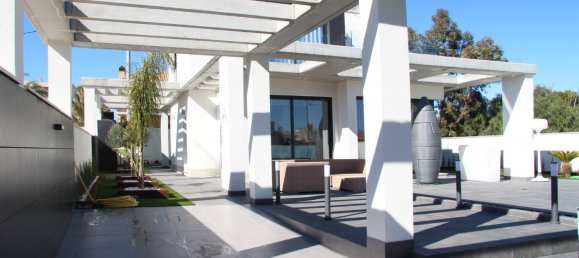 Villa de 3 dormitorios en El Campello, Spain No. 2623 2